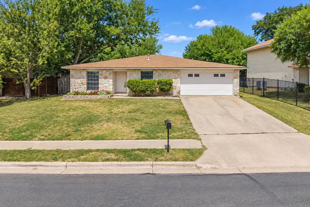 8200 Furness Drive, Austin