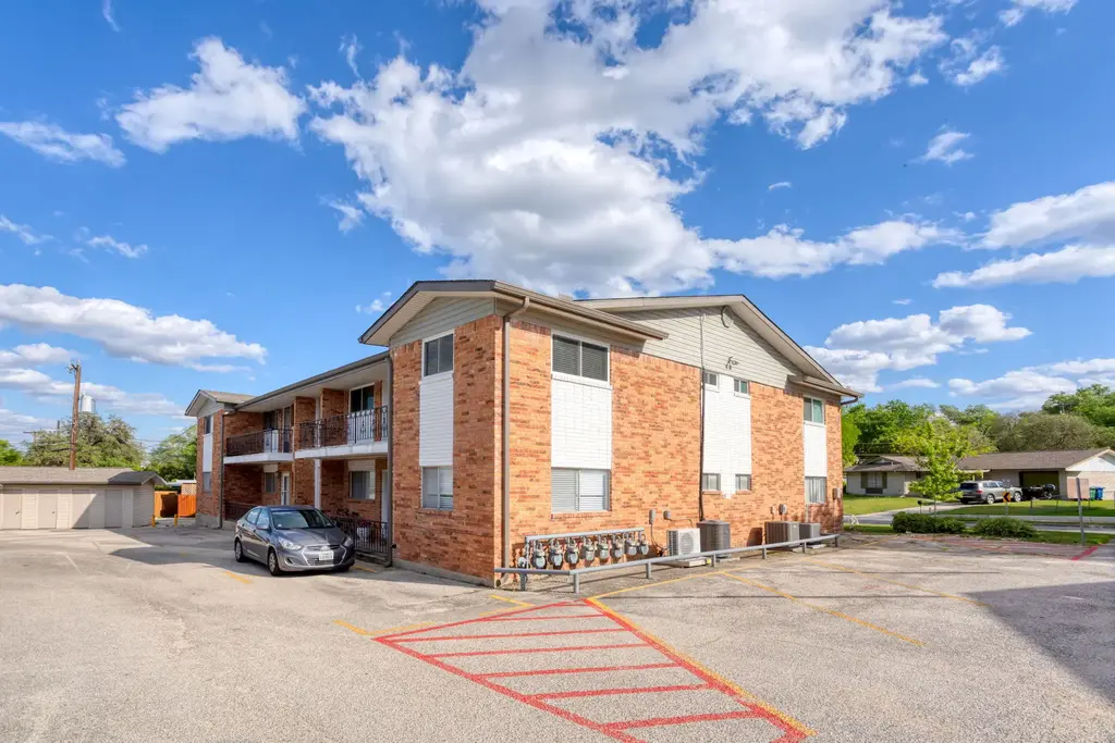 201 W Silver Sands Drive 8, San Antonio