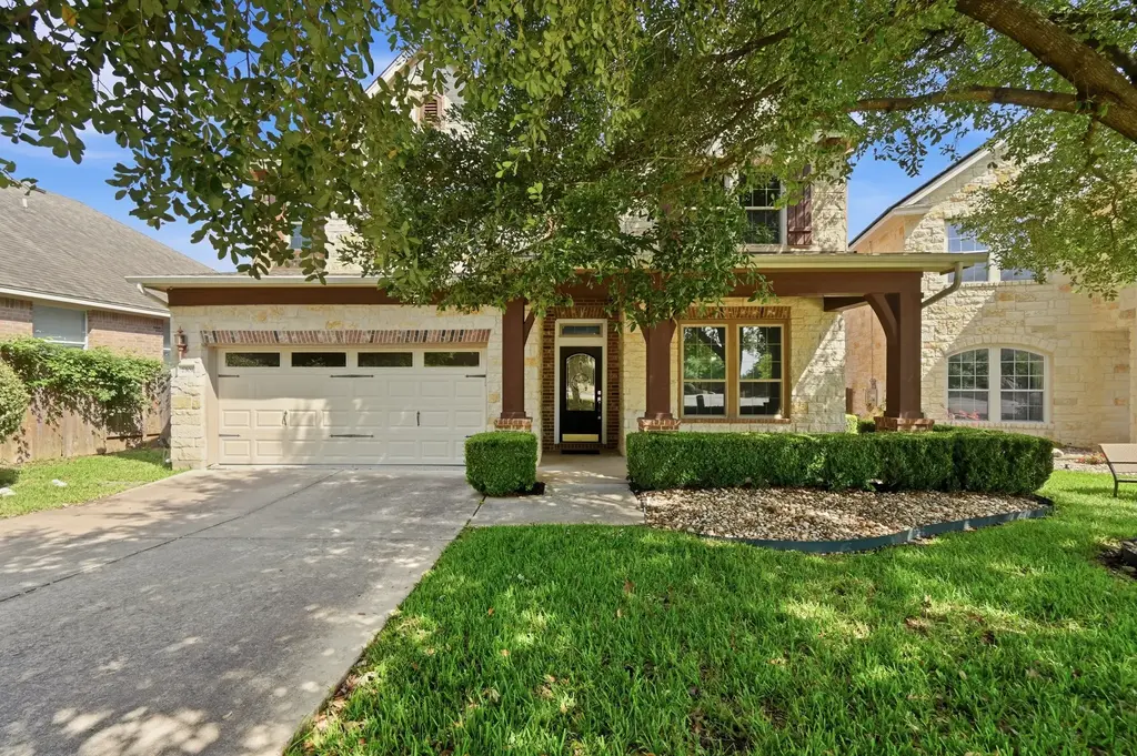 2301 Golden Gate Park, Austin