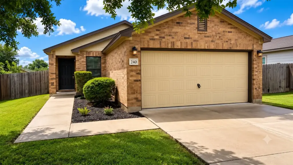 240 New Country Road, Kyle