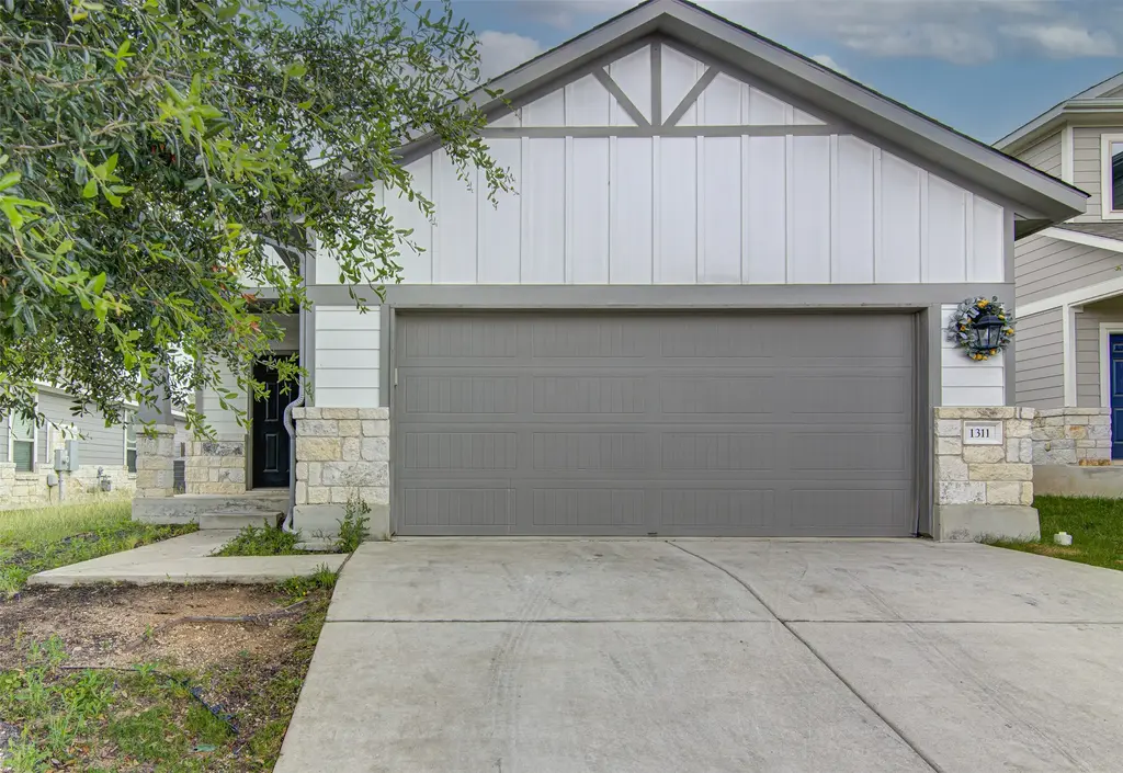 1311 Hazelton Cove, Austin