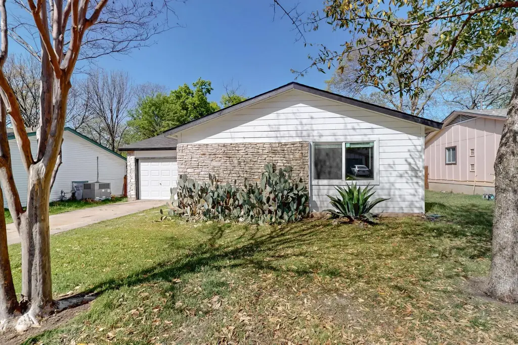 408 Blueberry Hill, Austin