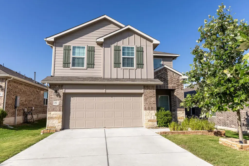 393 Apache Plum Drive, Kyle