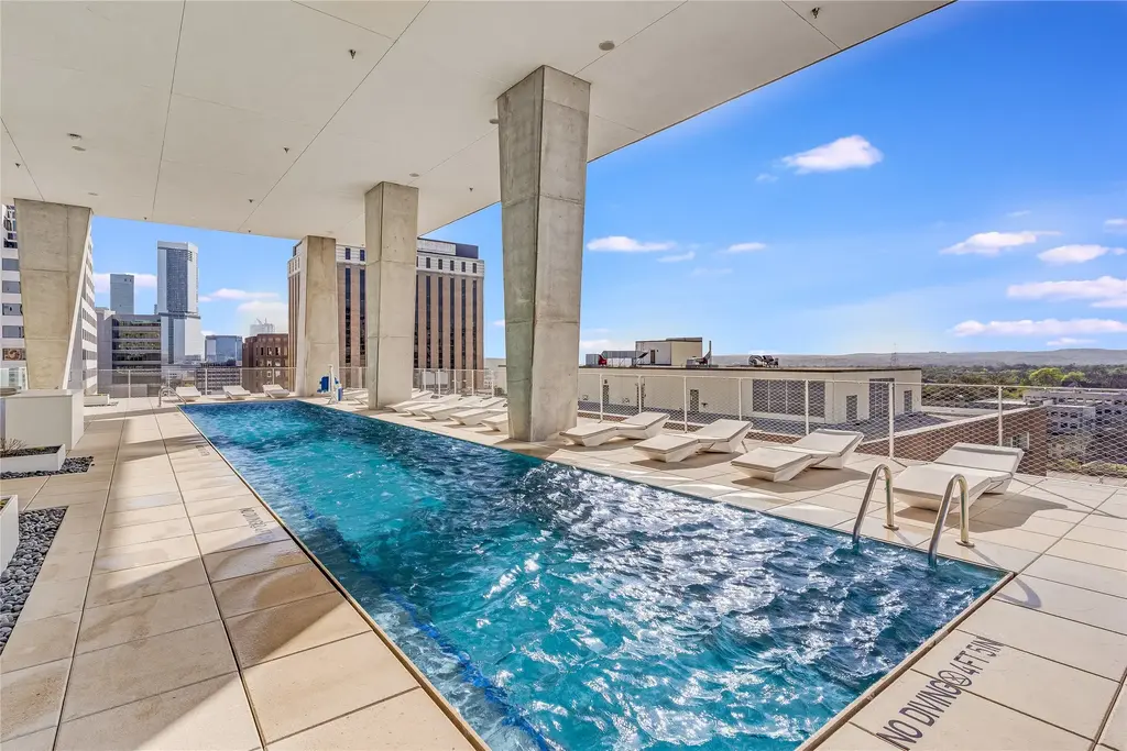 313 W 17th Street 1202, Austin