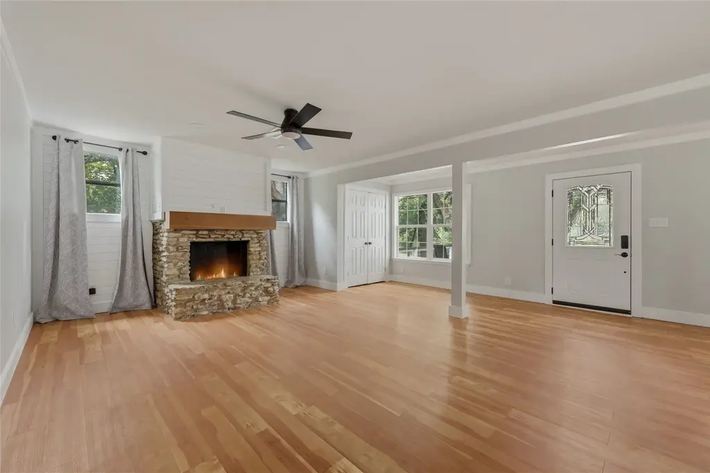 11110 3rd Street, Jonestown