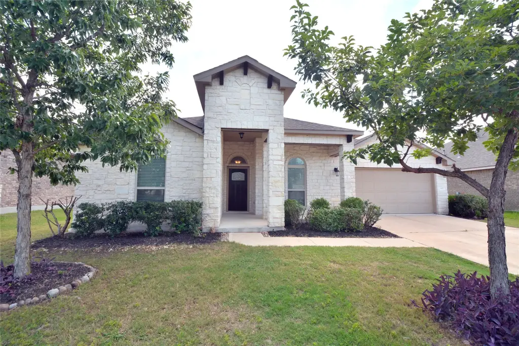 1922 Tawakoni Drive, Round Rock