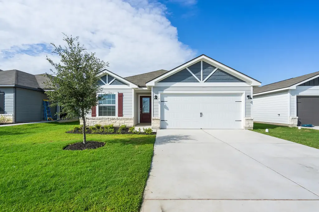 257 W Luna Blue Lane, Jarrell