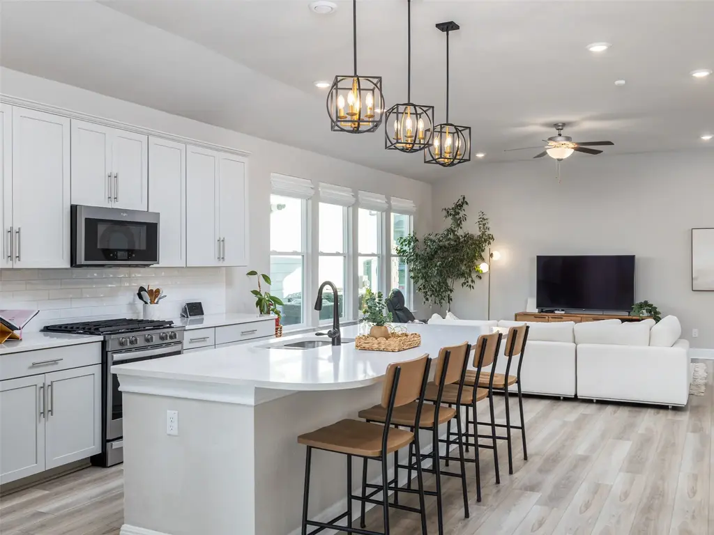 167 Victoria Peak Loop, Dripping Springs