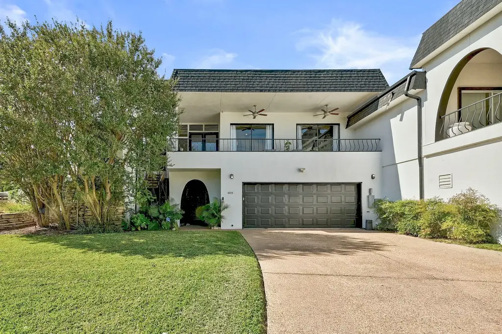 409 Seawind, Lakeway