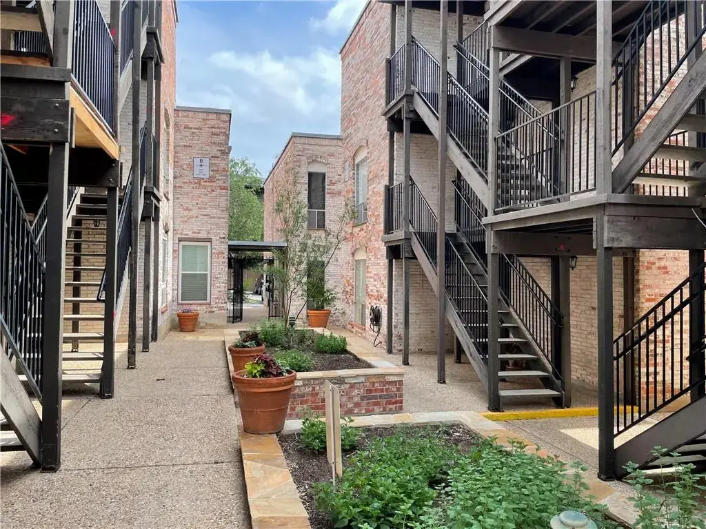 6501 E Hill Drive 203, Austin