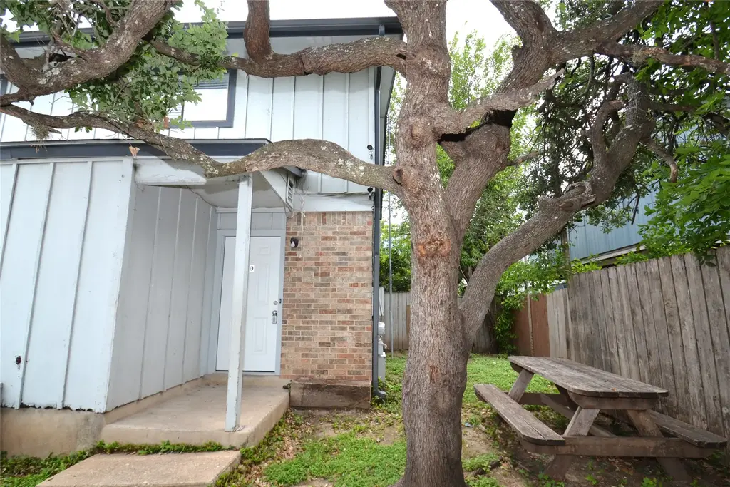 1202 Southport Drive D, Austin