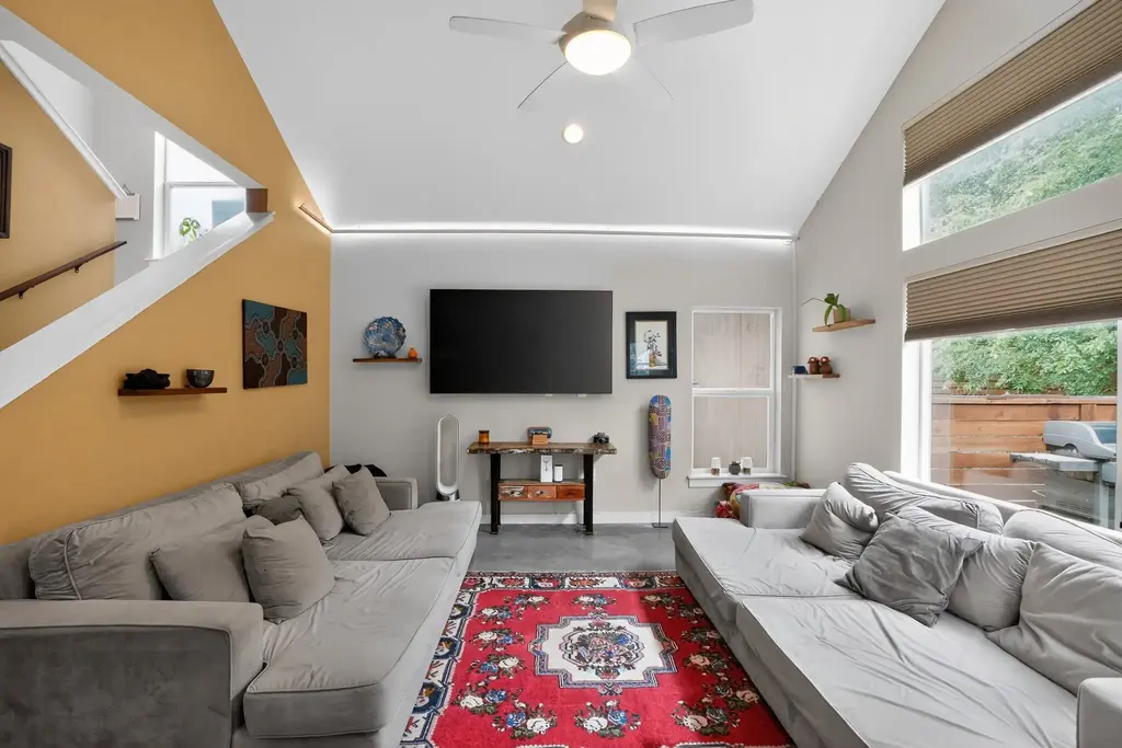 301 W Stassney Lane 34, Austin