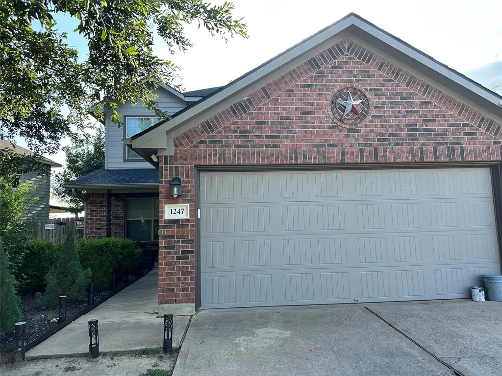 1247 Shadow Creek Boulevard, Buda