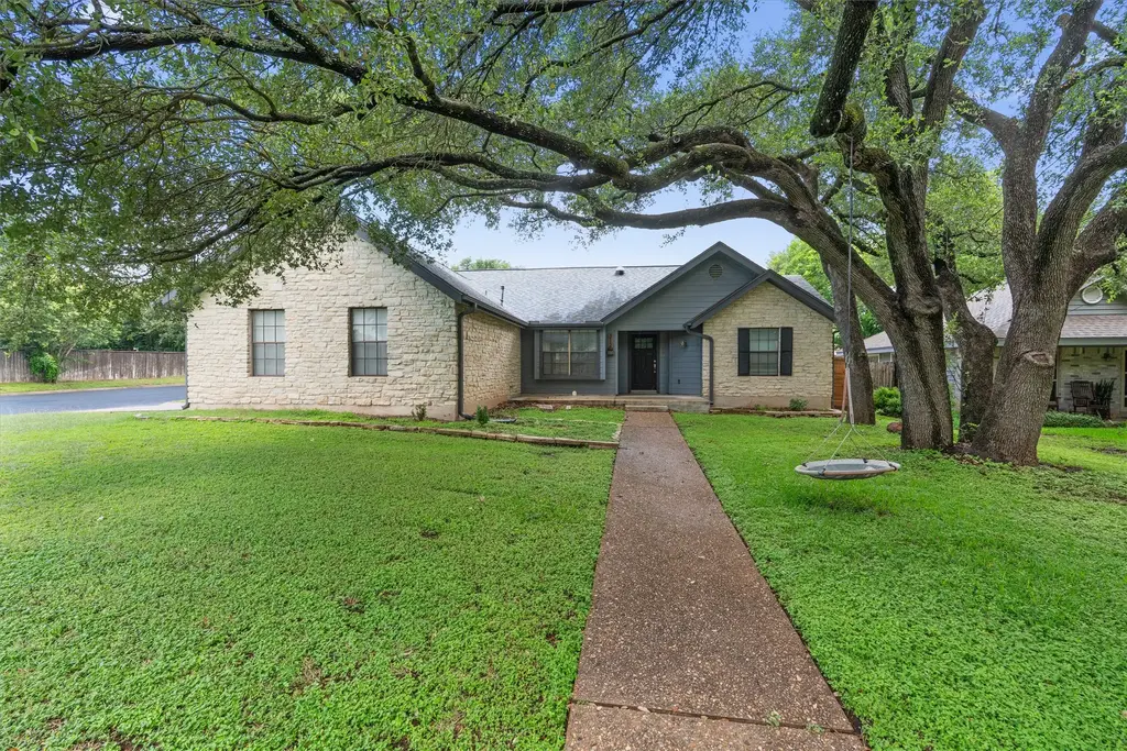 312 Susana Drive, Georgetown
