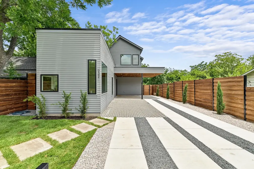 932 E 53rd Street, Austin