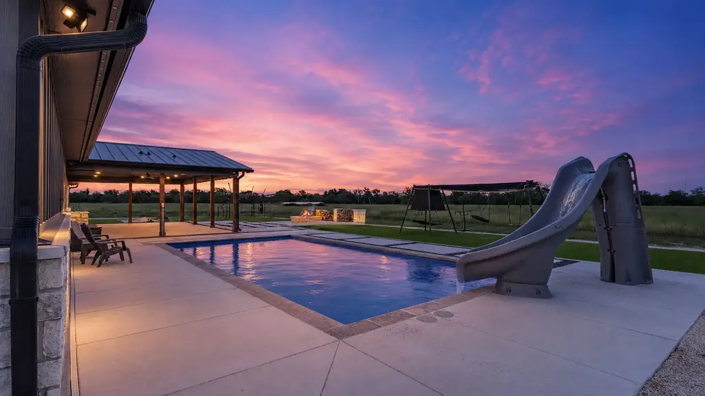 2676 Post Road A & B, San Marcos