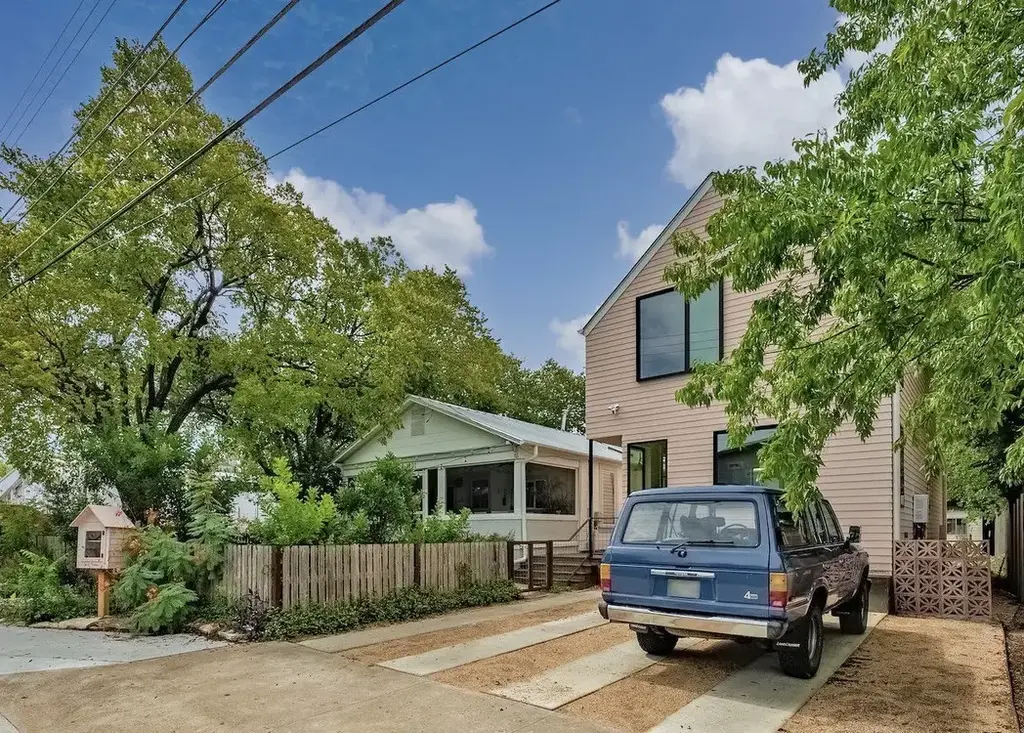 901 Brentwood Street, Austin