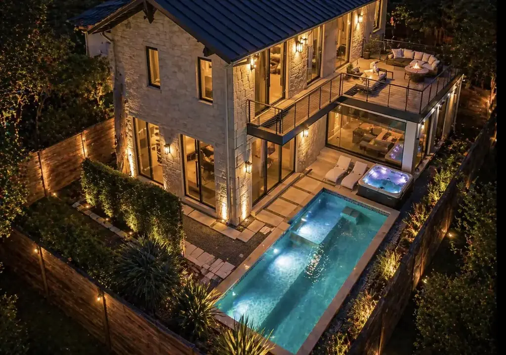 2309 S 4th Street, Austin