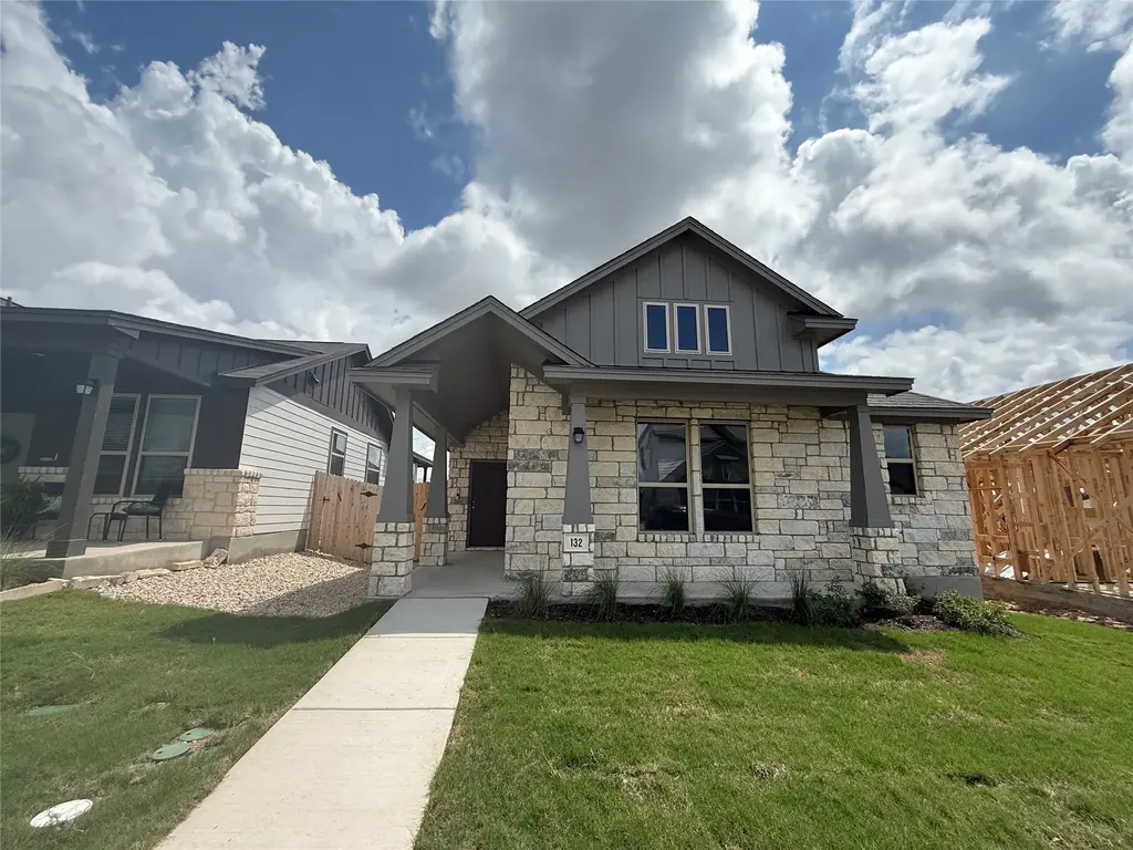 132 Tenny Lane, Kyle