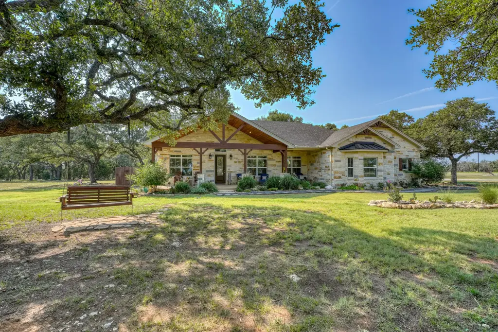 105 Buffalo Bend, Lampasas
