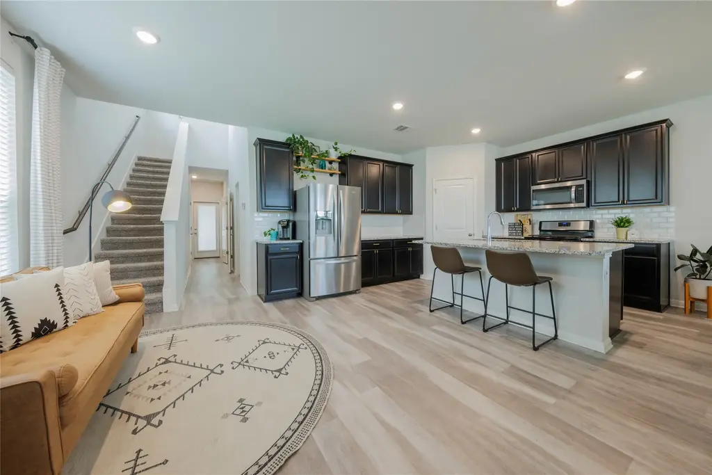 821 Lone Peak Way, Dripping Springs