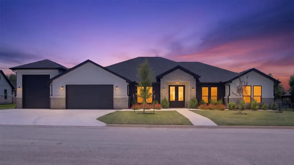 103 Still Meadow Drive, Kingsland