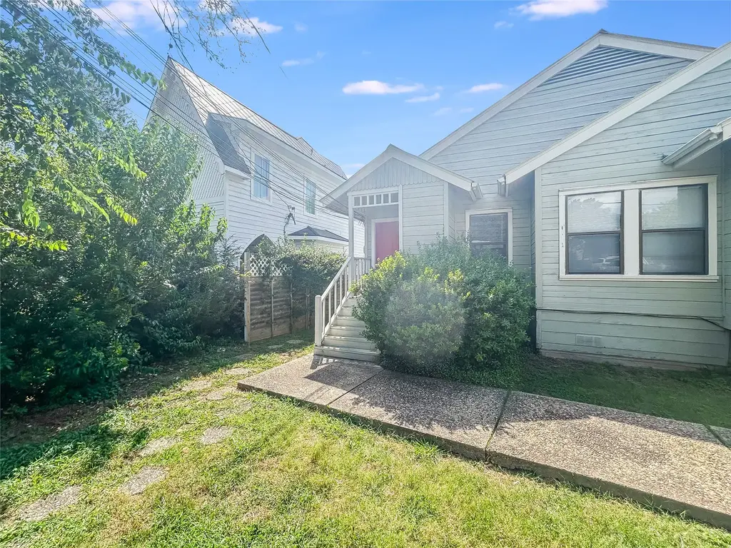 1004 Charlotte Street A, Austin
