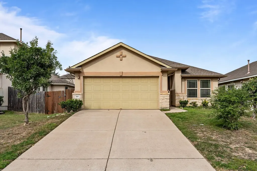 180 Fletcher Bend, Buda
