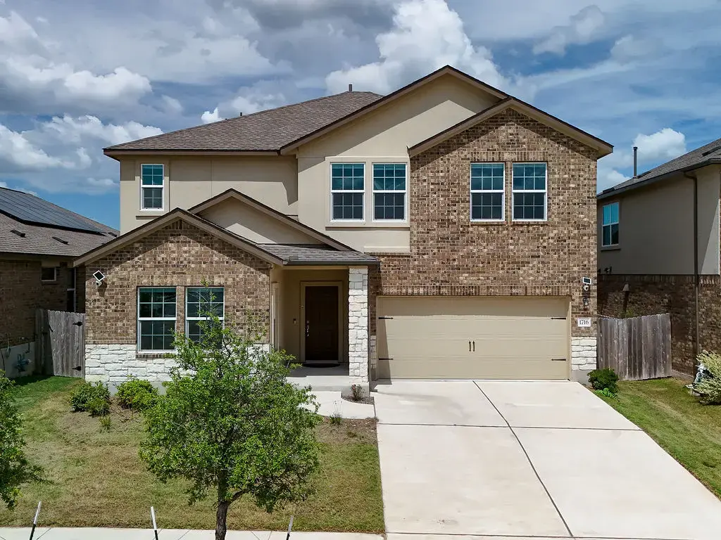 1716 Frontenac Street, Leander