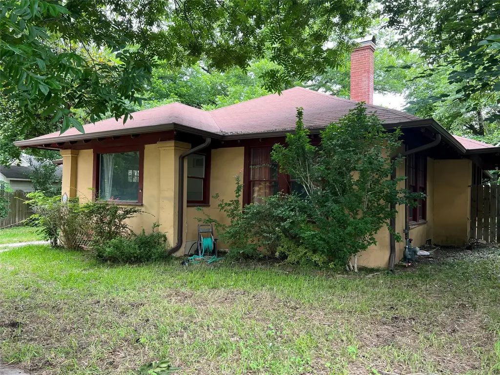 1016 N 3rd Street, Temple