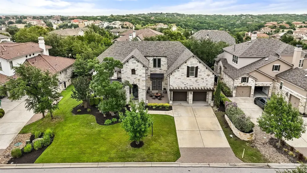 404 Woodside Terrace, Austin