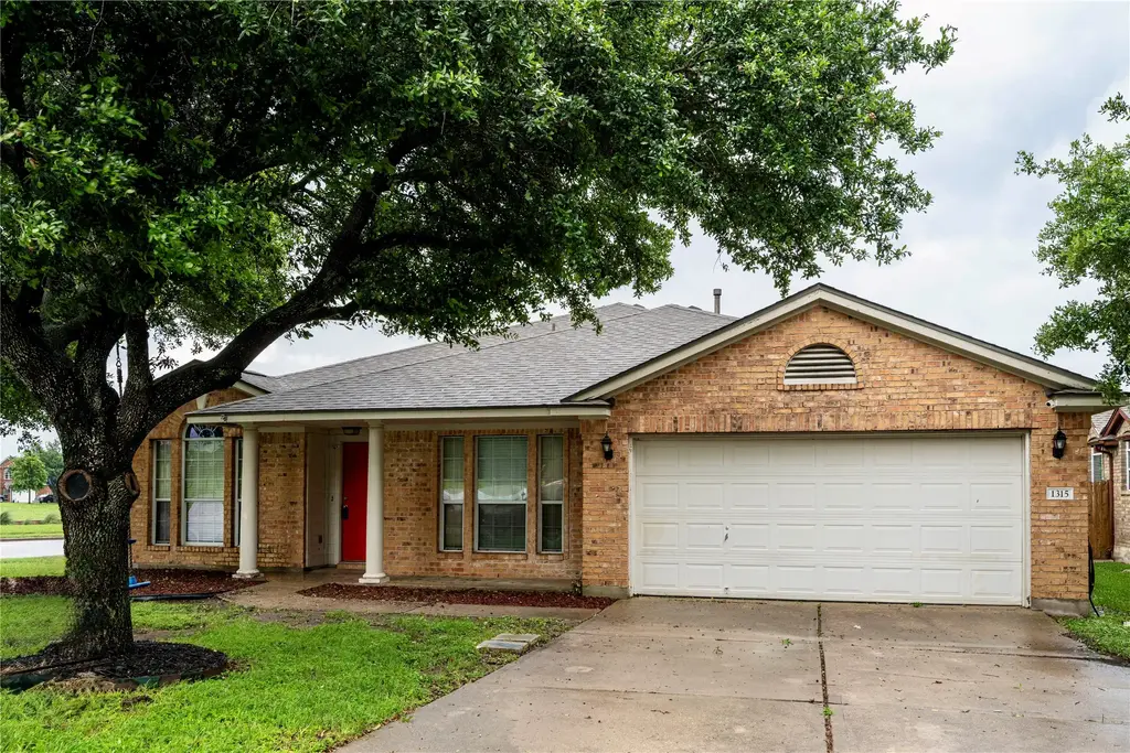 1315 Lou Gehrig Lane, Round Rock