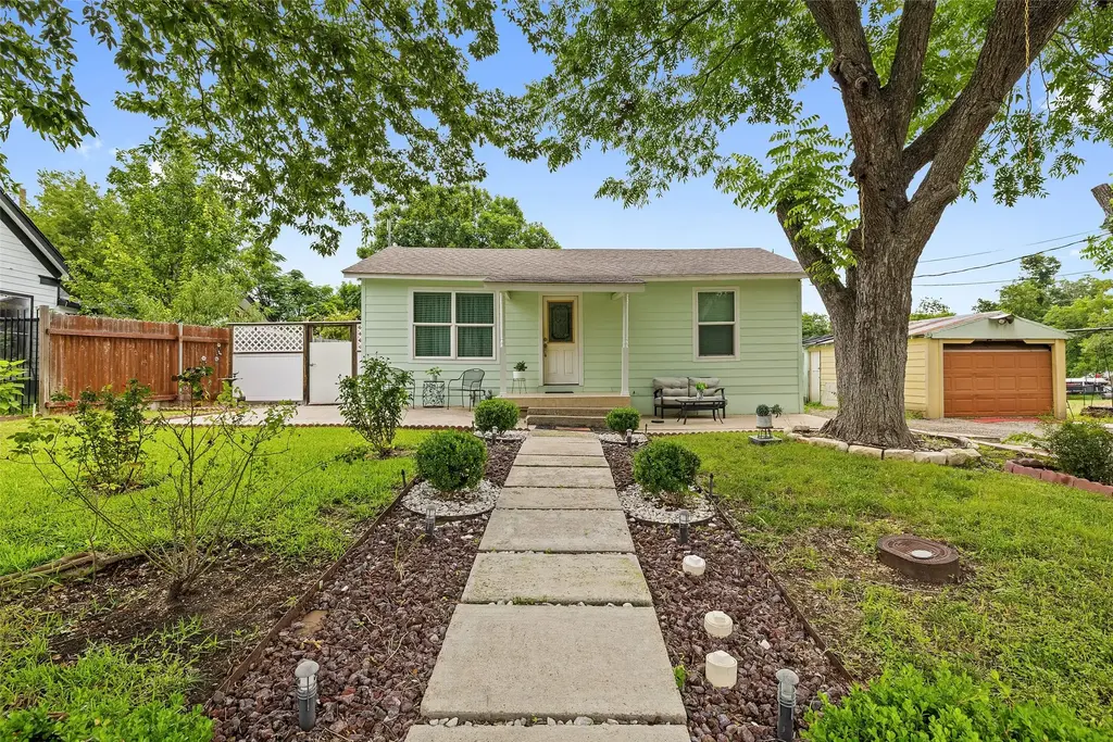 718 Kimbro Street, Taylor