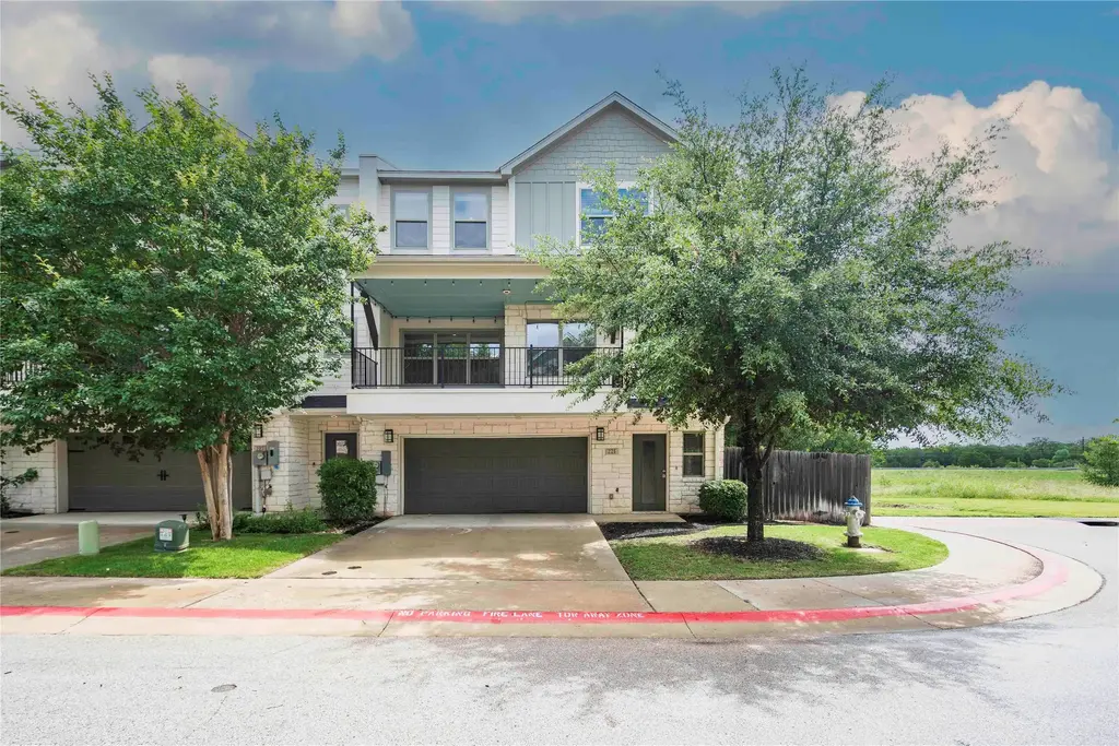 221 Birch Oak Drive, Georgetown