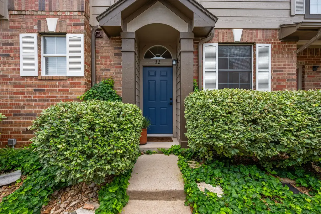 12401 Los Indios Trail 32, Austin