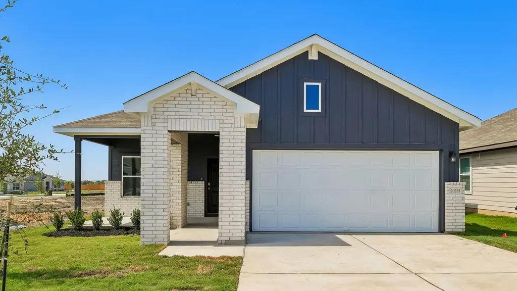20233 Tester Street, Manor