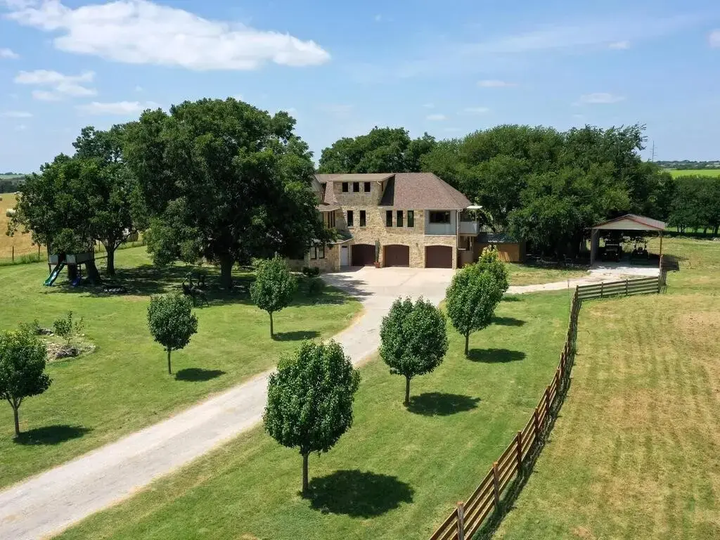161 Cr 375 Drive, Jarrell