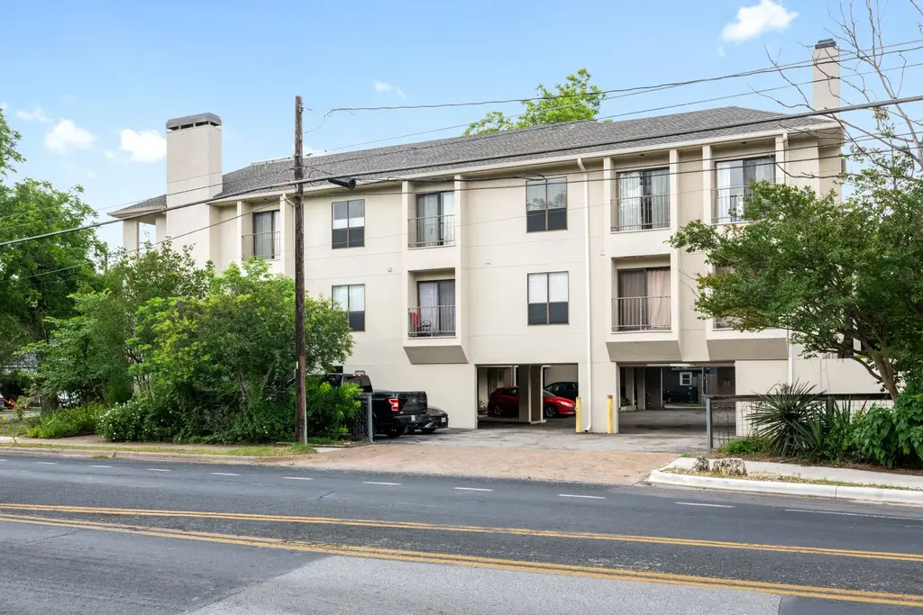 409 E 38th Street 101, Austin