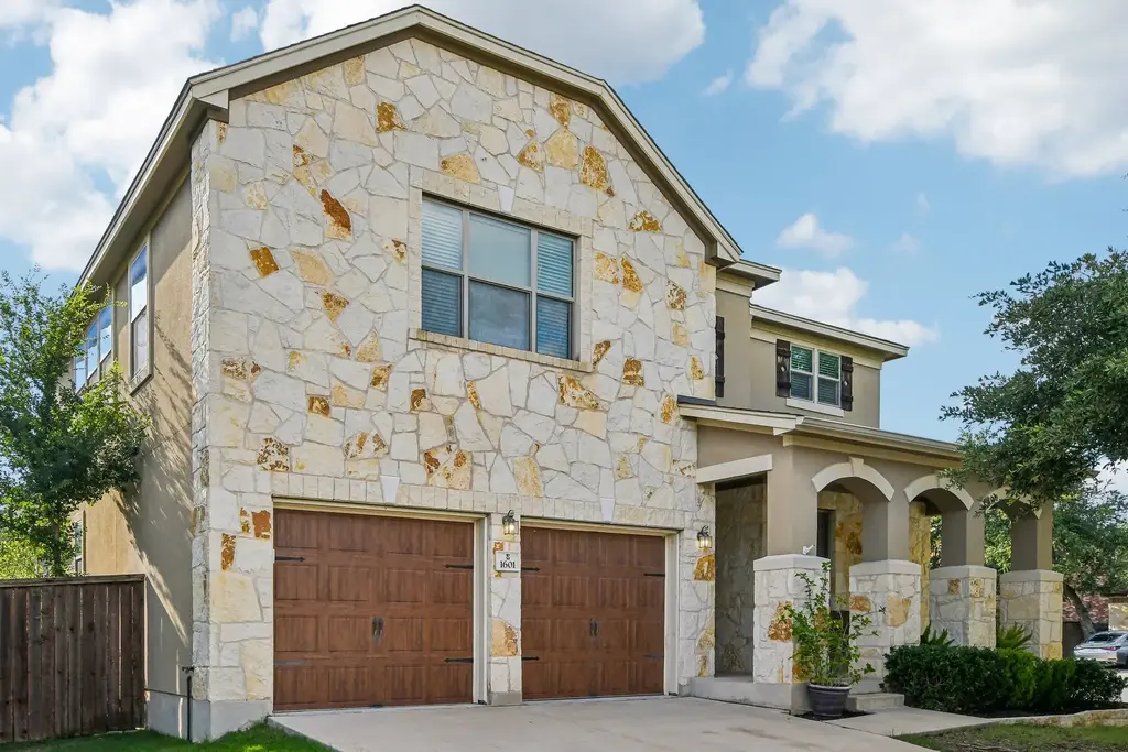 1601 Bovina Drive, Leander
