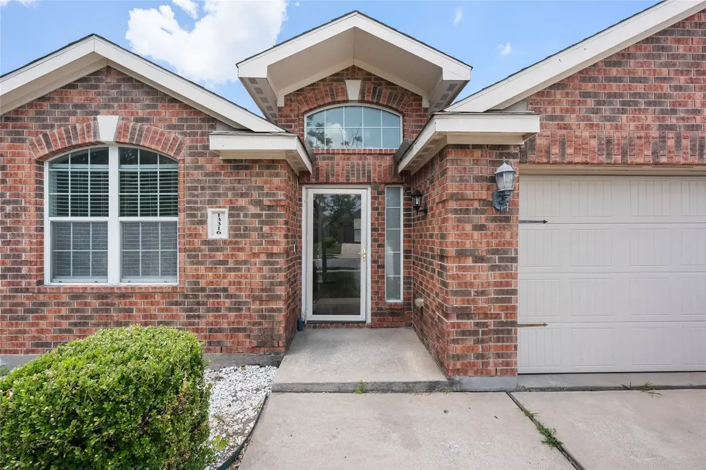 13316 Nelson Houser Street, Manor