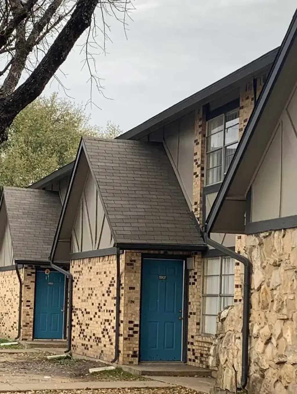 1355 N Jim Miller Road 23, Dallas