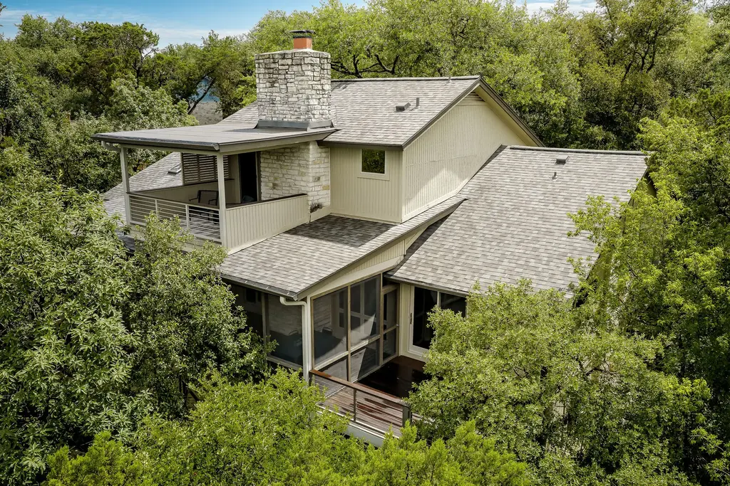 2615 Deerfoot Trail, Austin