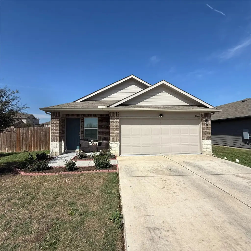 19000 Romano Drive, Elgin