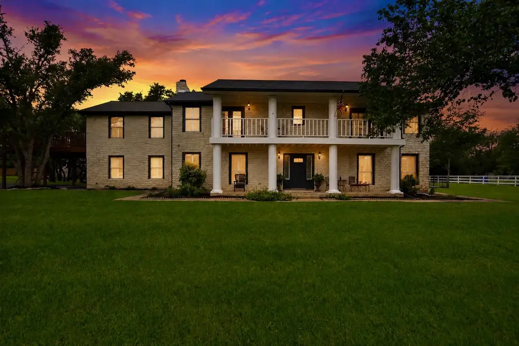2204 Walsh Drive, Round Rock