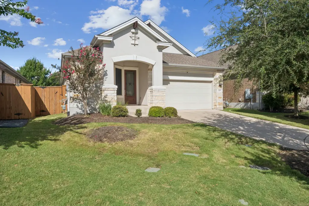 305 Crossvine Trail, Georgetown
