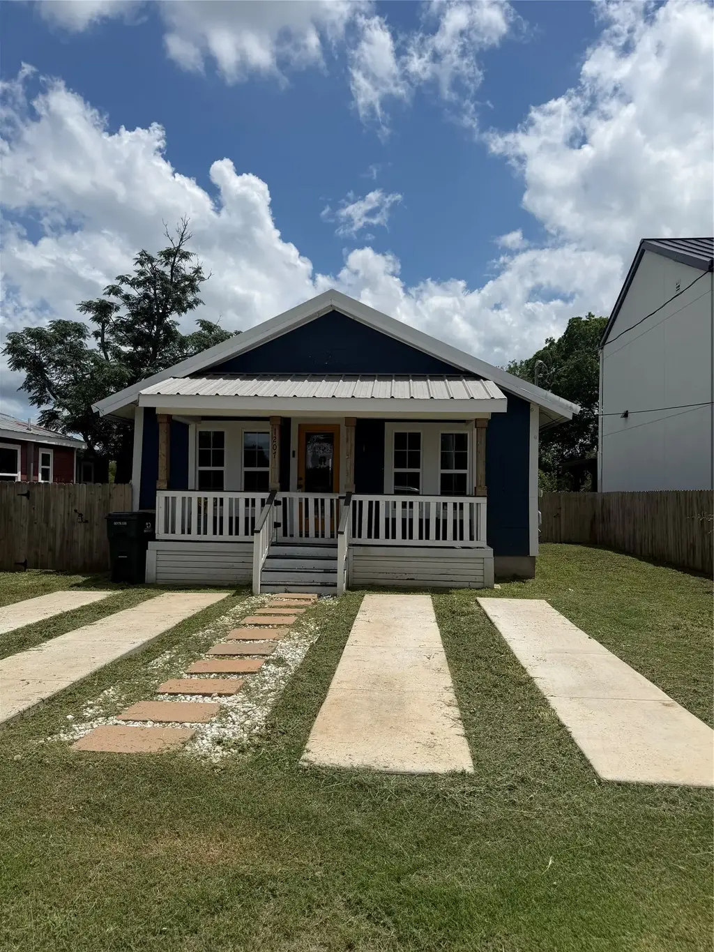 1207 Pine Street, Bastrop