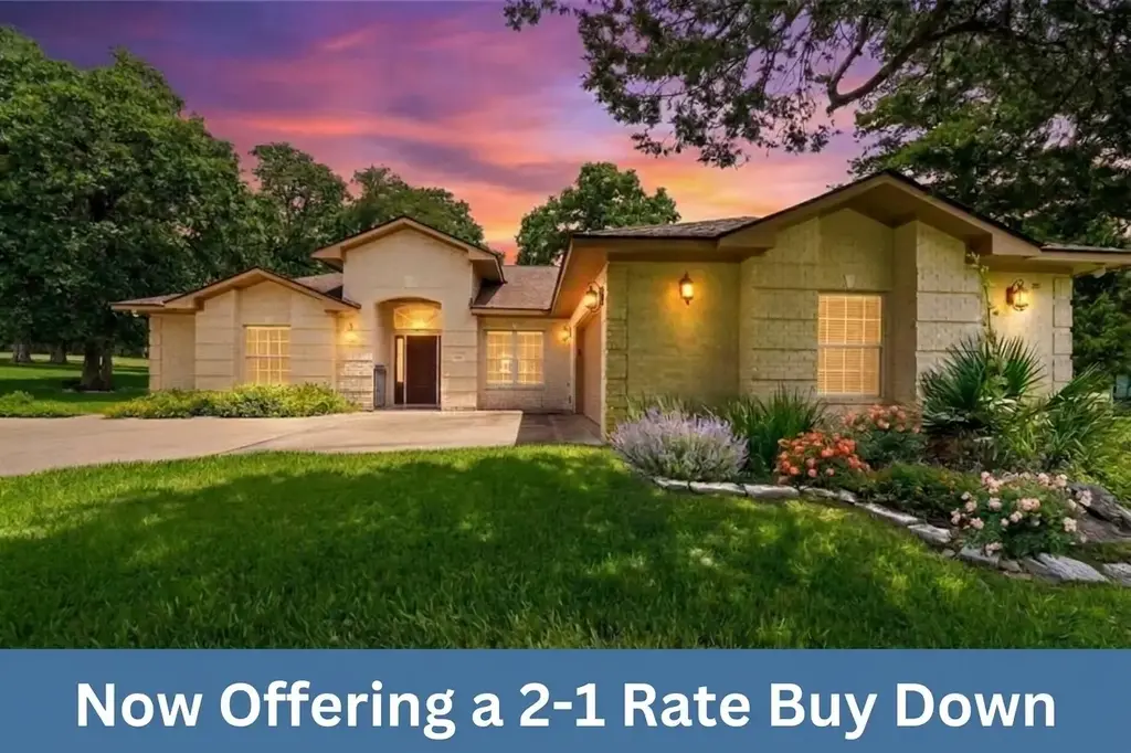 410 Pinehurst Drive, New Ulm