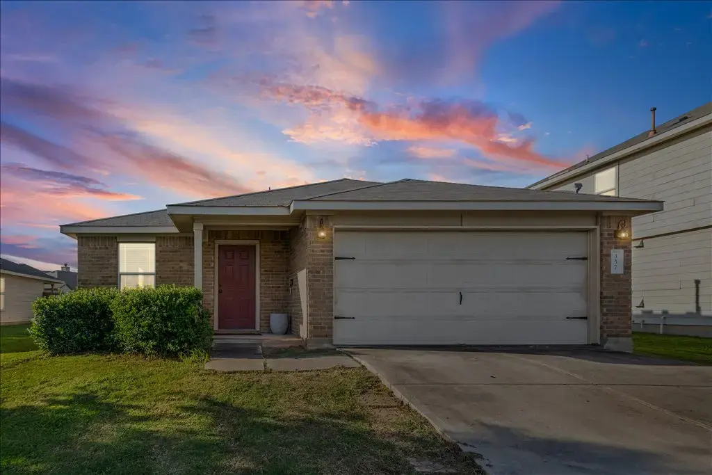 357 Old West Trail, Buda