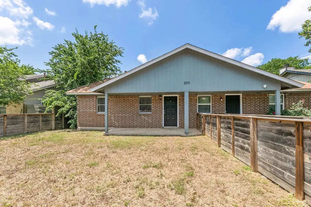 2011 E Stassney Lane B, Austin