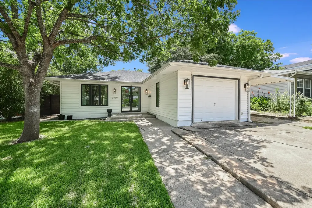 2709 W 49 1/2 Street, Austin